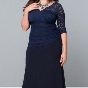 Kiyonna Soiree Lace sleeve dress